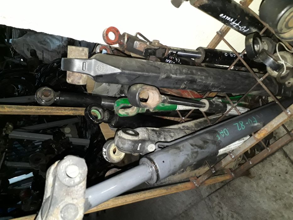 Цилиндр подъема кабины, шток ПК