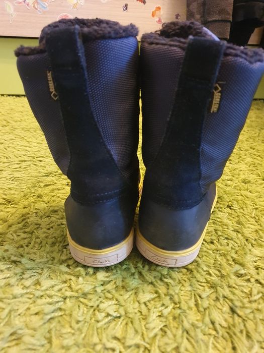 Намалени! Непромокаеми ботуши Clarks, размер 30