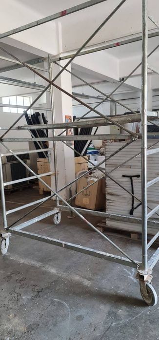 Schele metalice de inchiriat 0.8 respectiv 1.3 m, latime.