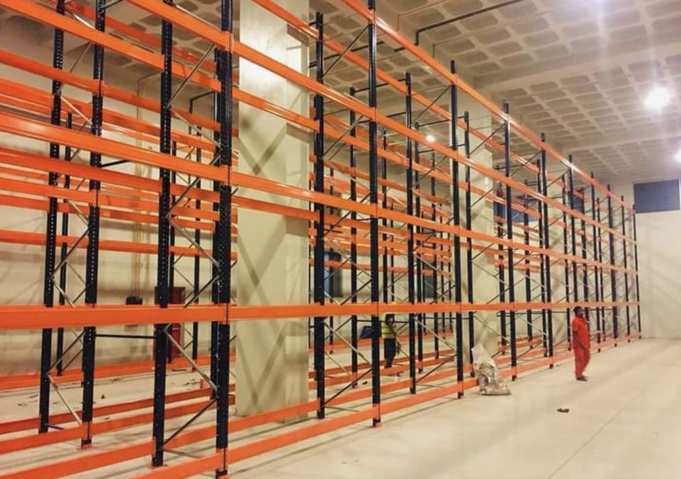 Rafturi metalice industriale