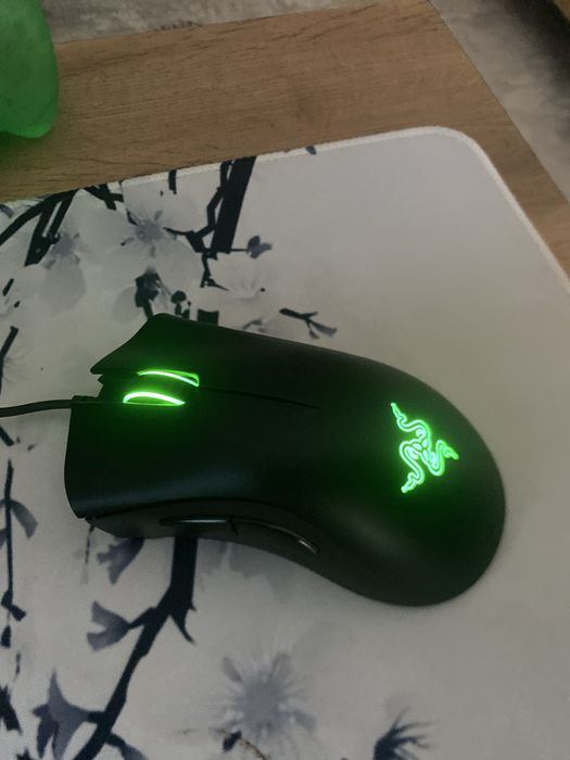 Продам мышку Razer