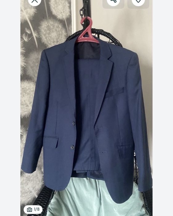 Продам мужскоц костюм!