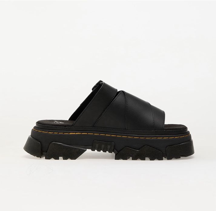 Чехли Dr.Martens
