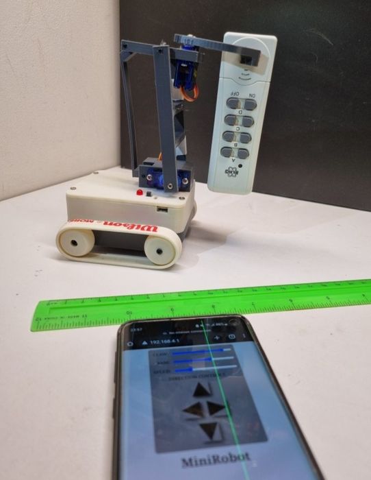 Robot comandat prin telefon - licenta, disertatie