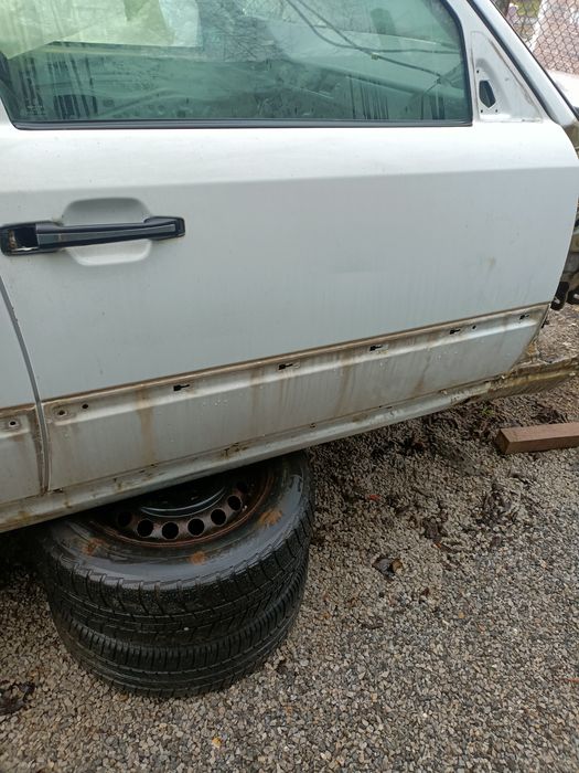 Части за Мерцедес 124