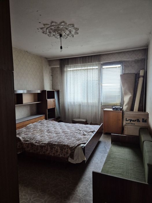Подарявам спалня и секция