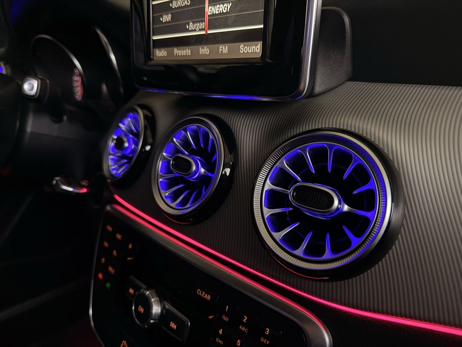 Mercedes амбиентно осветление, Светещи въздуховоди и 3D Говорители