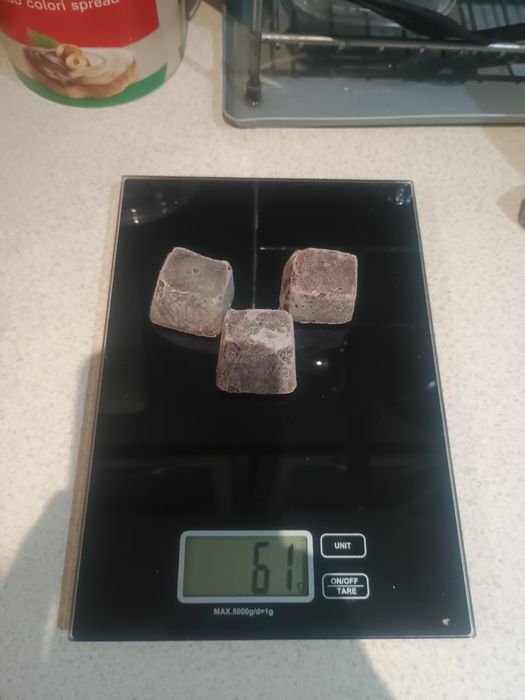 Замразен тубифекс