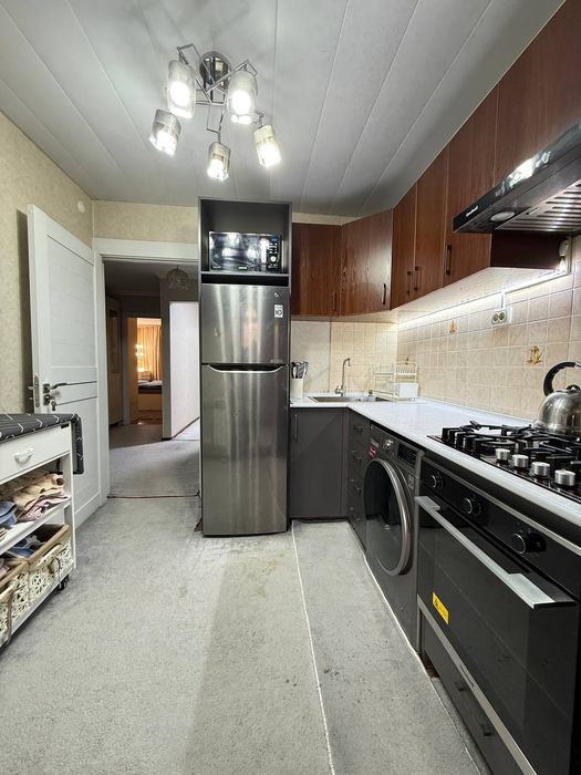 Продаётся 3х комнатная квартира на Новомосковской, ор-р Старт стадион