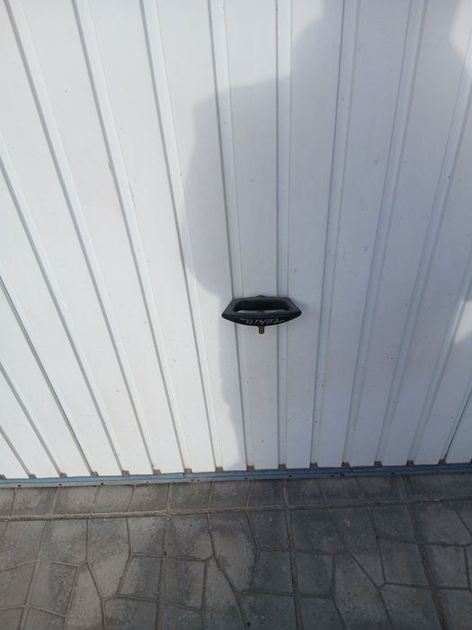 Електрическа Гаражна Врата