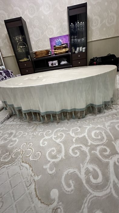 Круглый стол на 12,14человек