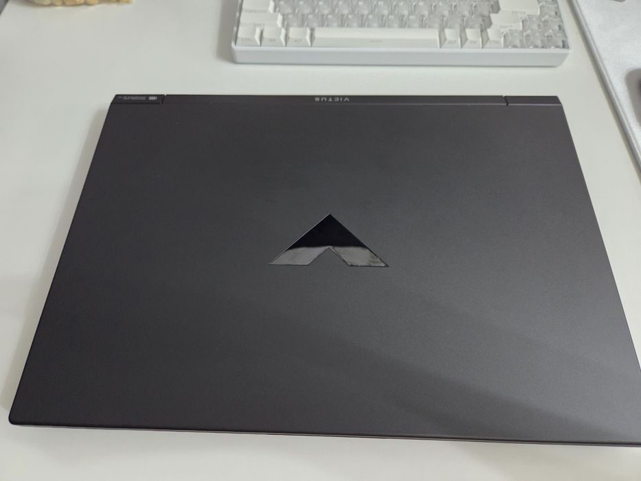 HP Victus 16 RTX4050