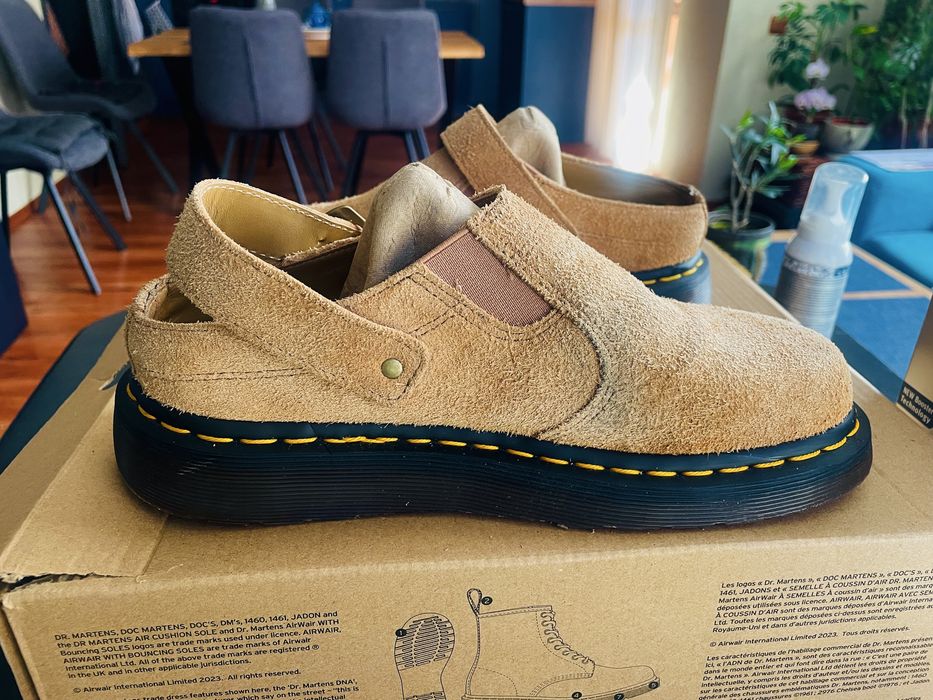 Обувки Dr. Martens
