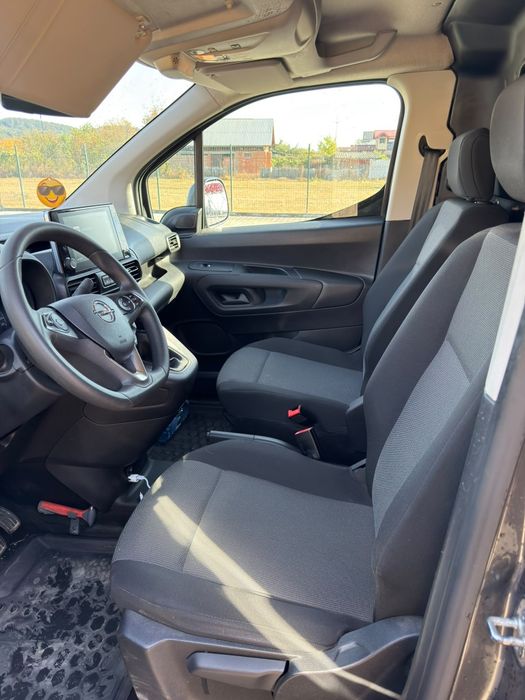 Vand Opel combo anul 2021