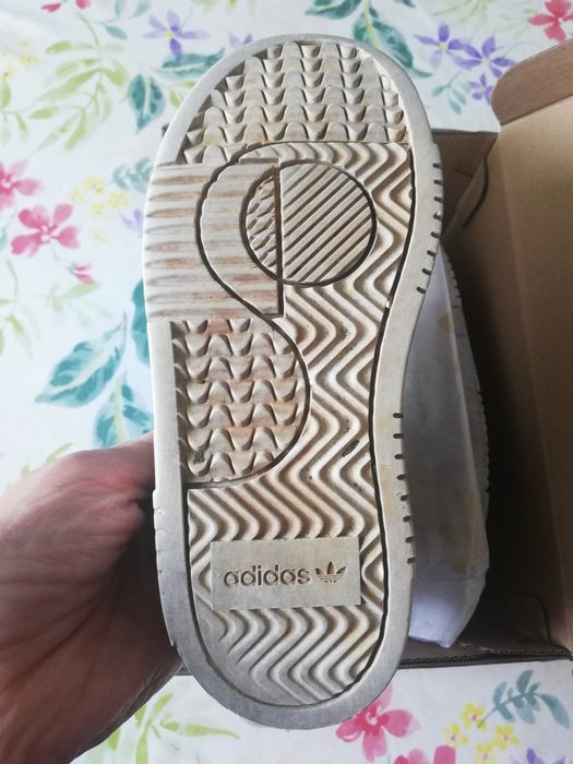 Продам детские кроссовки Adidas оригинал 100%