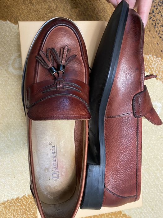 Лоферы кожаные Djovannia