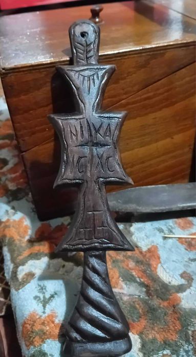 Pristolnic vintage deosebit