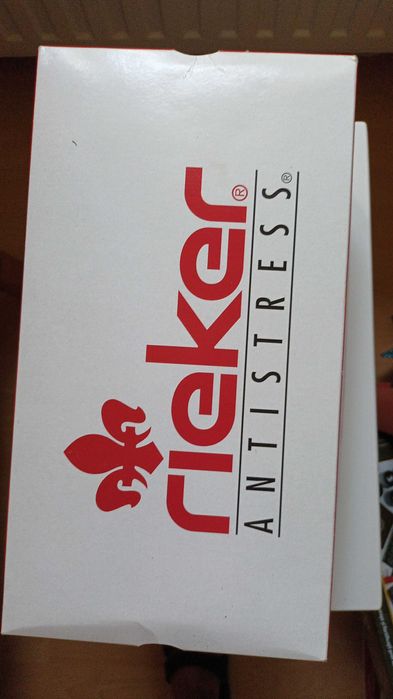 Pantofi casual din piele lacuita