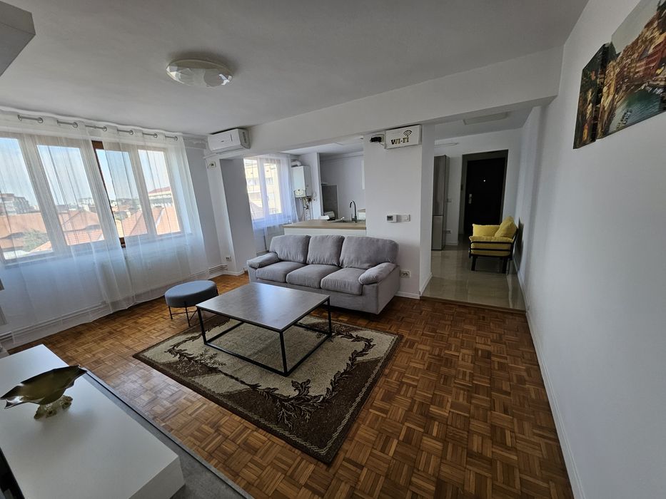 Proprietar inchiriez apartament 3 camere ultracentral