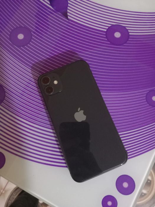 Vând ipone 11 ipecabil ca nou