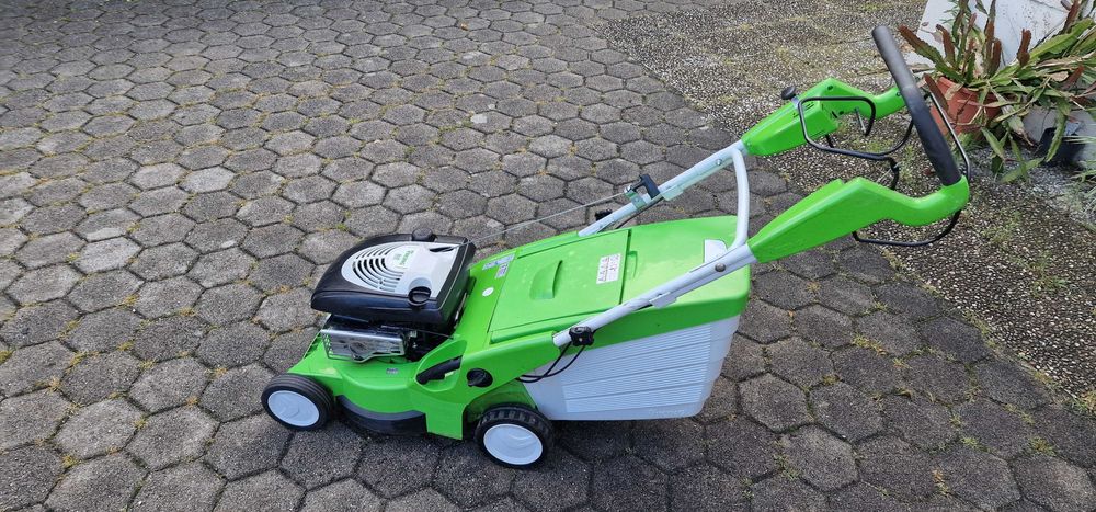 Masina de tuns iarba Viking