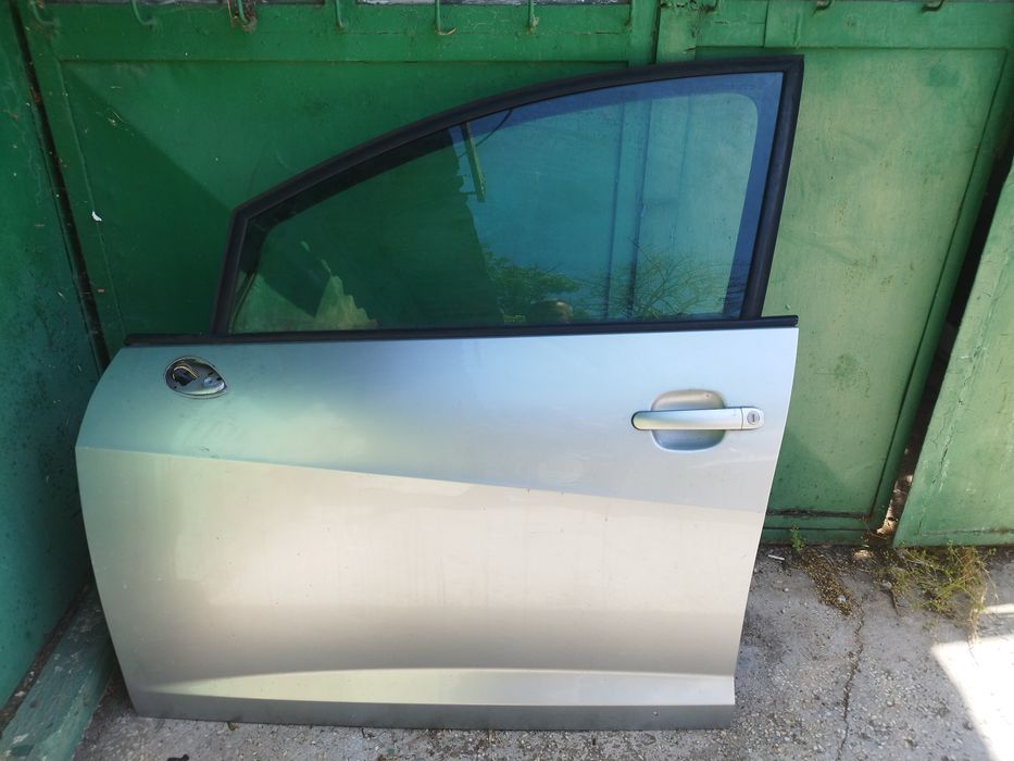 Ușa , uși Seat Ibiza stanga ,dreapta  fata spate 2009.. .2015