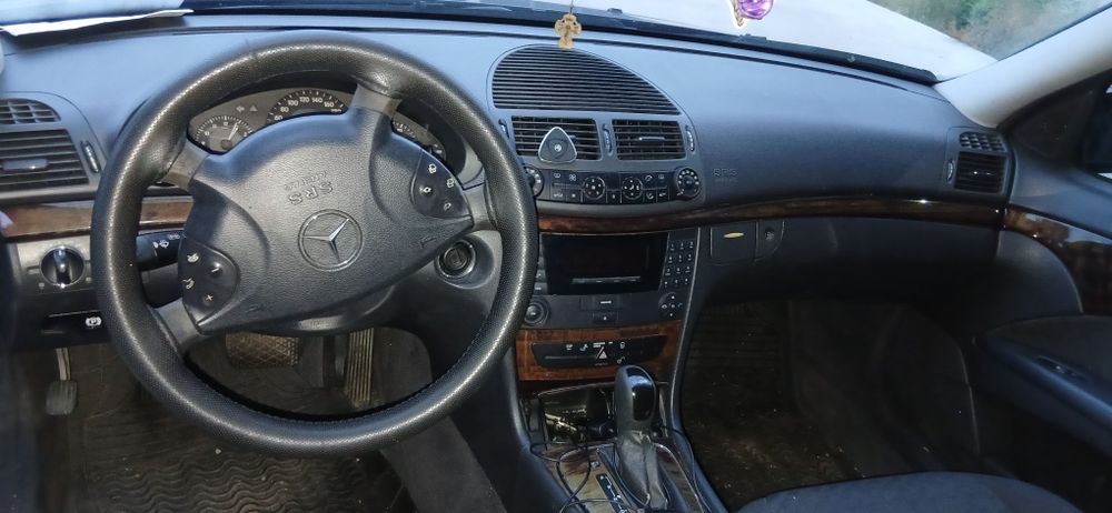 MERCEDES-BENZ E-Class 2002 — imagine 4