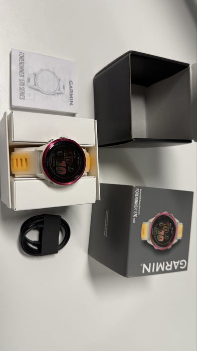 Ceas Garmin FORERUNNER 570 Amoled - 42MM