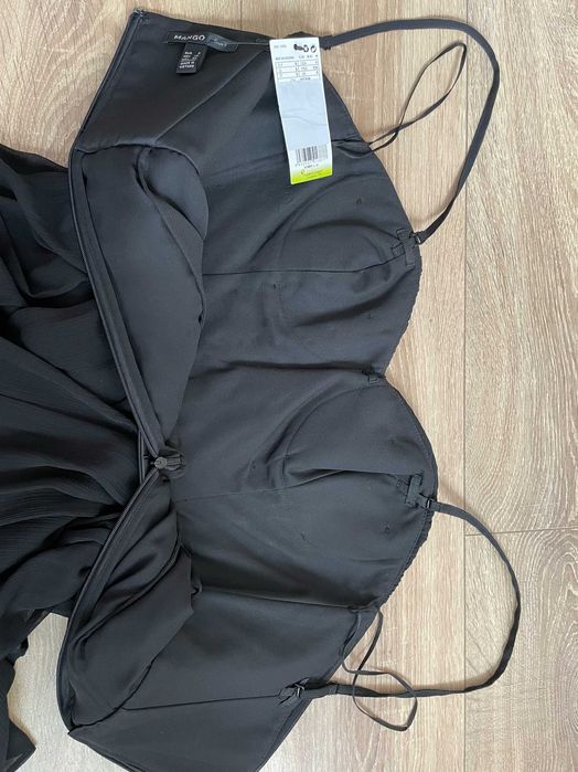 Rochie neagra plisata cu corset Mango S