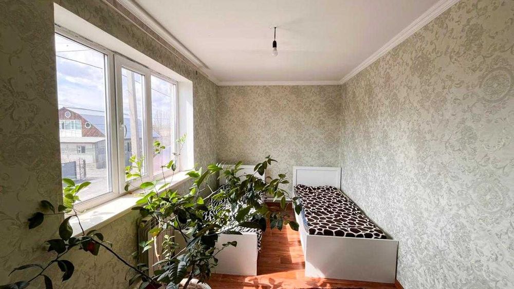 Продаю  % комнатный  дом СЗЖР