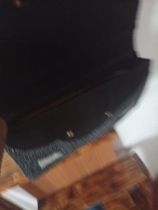 Geantă făcută manual