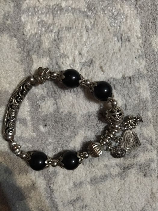 Браслет для девушек продам
