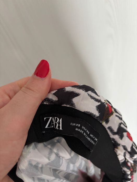 Fustă nouă Zara mărimea xs