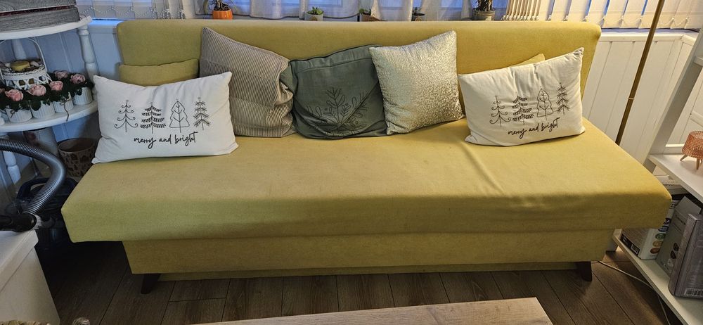 Разтегателен диван