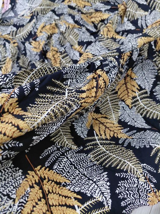 Платье из отличного материала