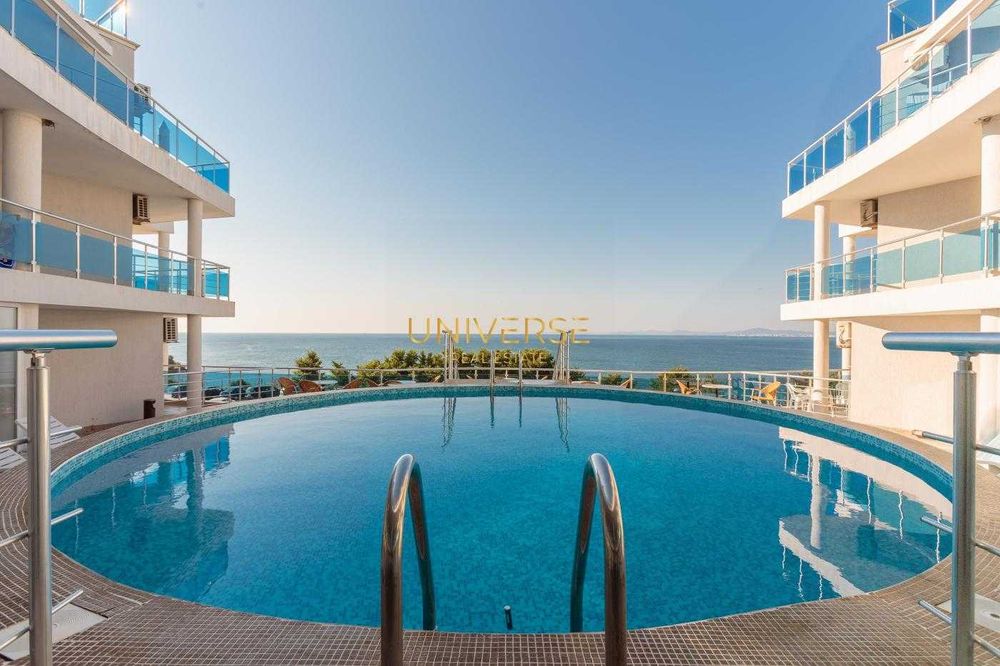 Продава се апартамент 1+1 в затворен комплекс на брега на морето в Равда. #6206