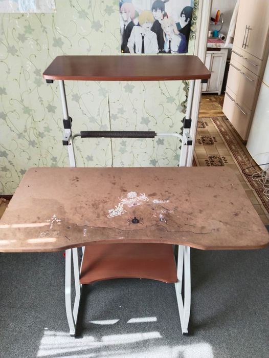 Компьютерный стол