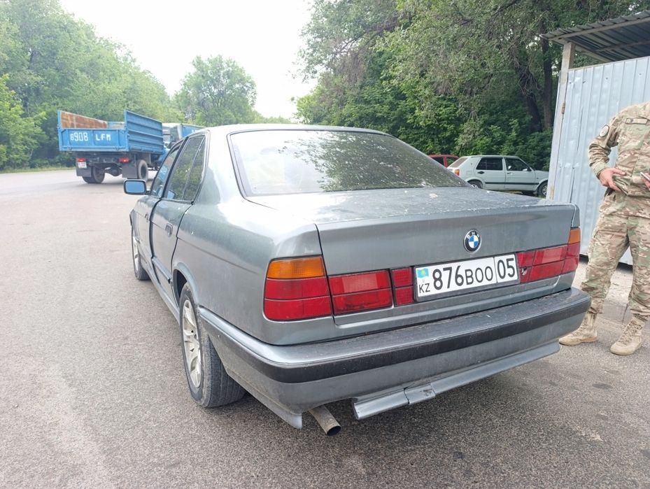 BMW 518i на ходу