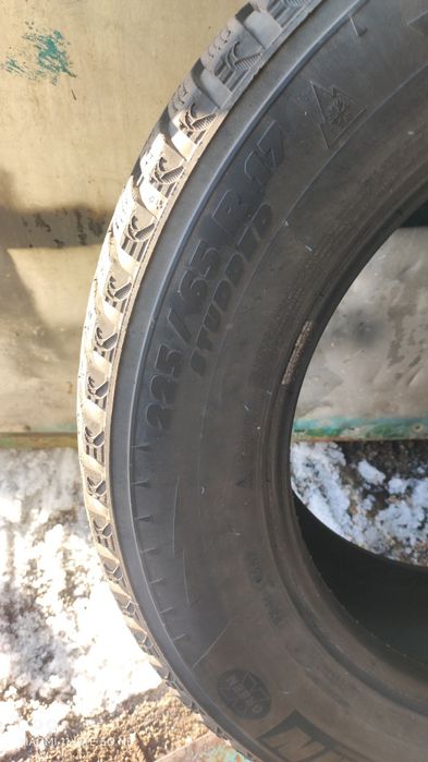 Продам резину R17