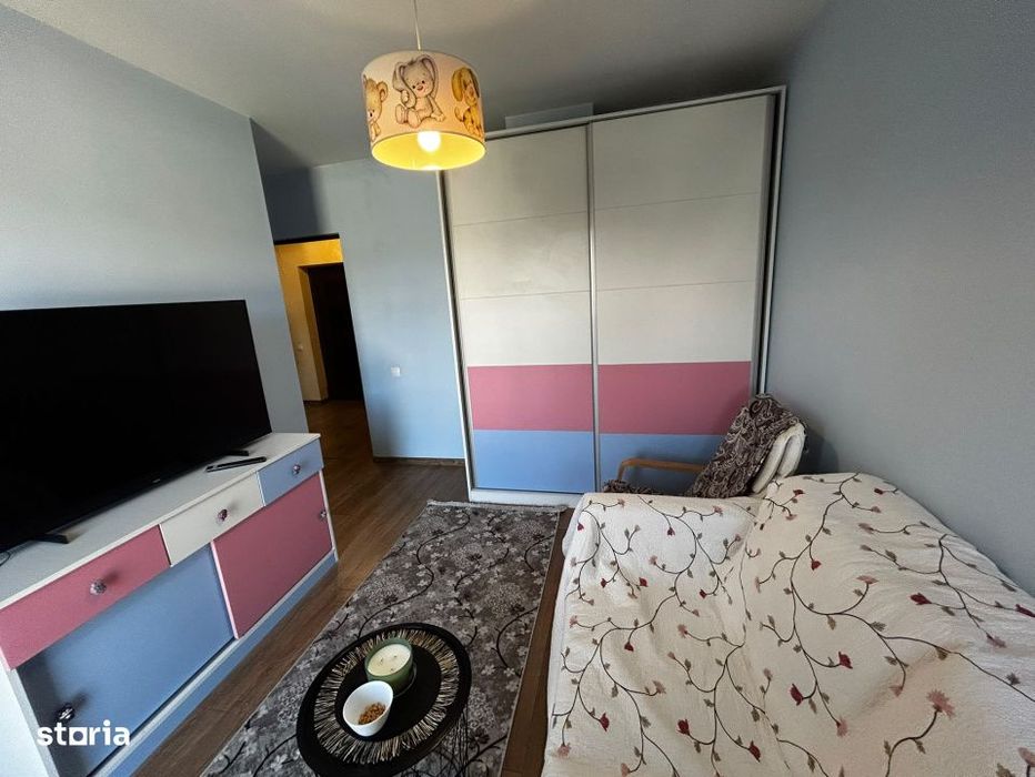 Apartament 2 camere transformat in 3, etaj 3 cu lift, zona Marasesti