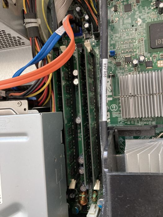 dell optiplex 760 ssf конфигуриран за NAS файлов сървър