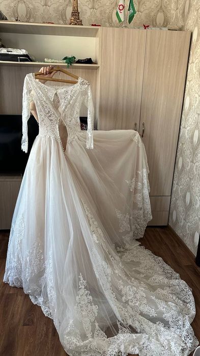 Продам свадебное платье