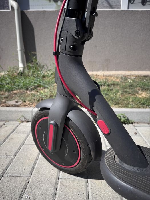 Електрическа тротинетка Xiaomi 4 pro 2