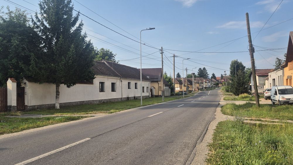 Proprietar, oportunitate investitie, vand casa+teren 600m  la drum principal  com. BOD, judet BV.