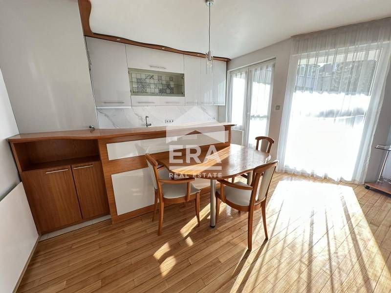 Дава се под наем Тристаен апартамент в Варна, Спортна зала - 122 кв.м за 1200 € - Снимка #2