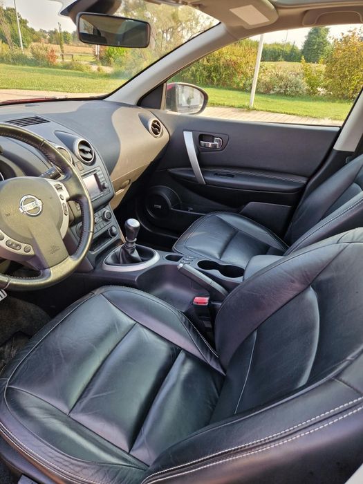 Nissan Qashqai Tekna Plus Dotări Full 1.5 deci 110 cai Stare impecabila