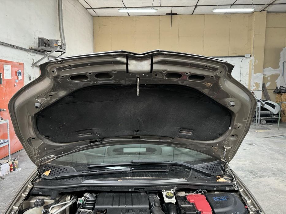 Преден капак за Citroen C4