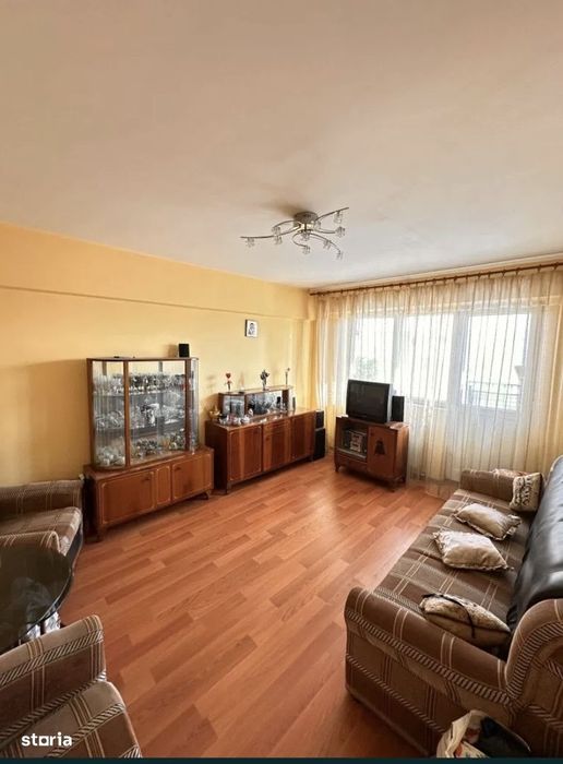 Apartament cu 2 camere de vânzare pe Calea Călărașilor