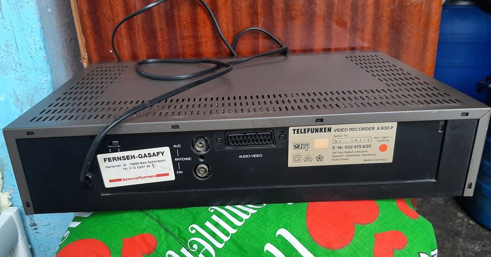 Vând videorecorder telefunken în stare bună