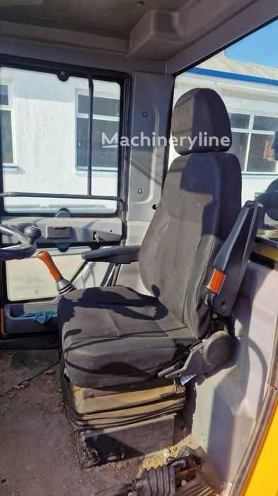 Încărcător frontal Macao XK300 F